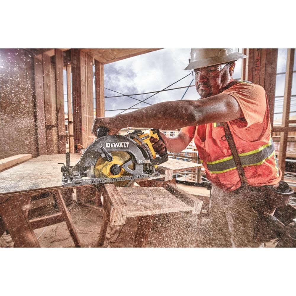 DEWALT FLEXVOLT 60V MAX* Circular Saw Kit, 7-1/4-Inch, Worm Style, 9.0Ah Battery (DCS577X1)